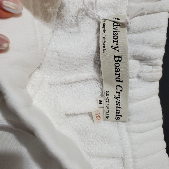 NWT ADVISORY BOARD CRYSTALS Abc 123 WOMEN SWEATSHORTS Selenite -white Sz M - Picture 5 of 12